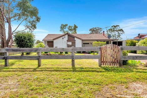 Property photo of 14 Wisteria Crescent Pinjarra WA 6208