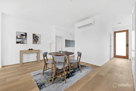 Property photo of 2/174 Duncans Road Werribee VIC 3030