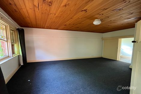 Property photo of 13 Cairns Avenue Newtown VIC 3220