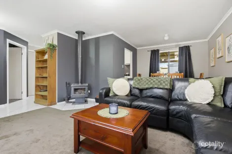 Property photo of 61 Tumbella Drive Murray Bridge SA 5253