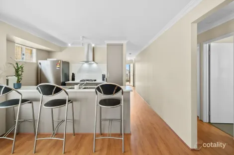 Property photo of 18 Arawatta Loop Madora Bay WA 6210