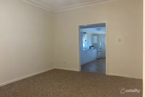 Property photo of 6 Sixth Avenue Narromine NSW 2821