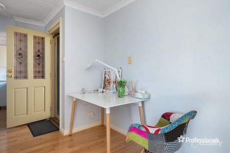 Property photo of 2/46 Moran Street Boulder WA 6432