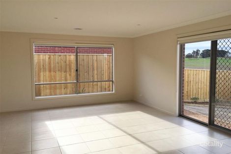 Property photo of 5 Hackberry Place Berwick VIC 3806