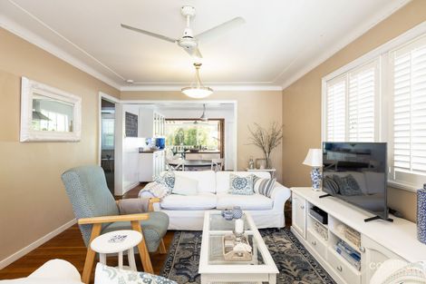 Property photo of 124 Temple Street Coorparoo QLD 4151