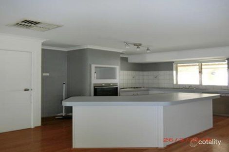 Property photo of 8 Nandup Retreat Swan View WA 6056