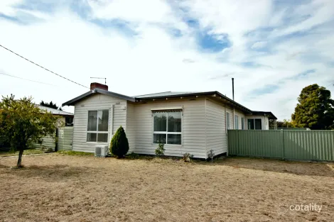 Property photo of 18 Wattle Avenue Wendouree VIC 3355