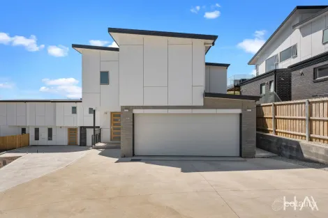 Property photo of 3/8 Cherrington Drive Tranmere TAS 7018