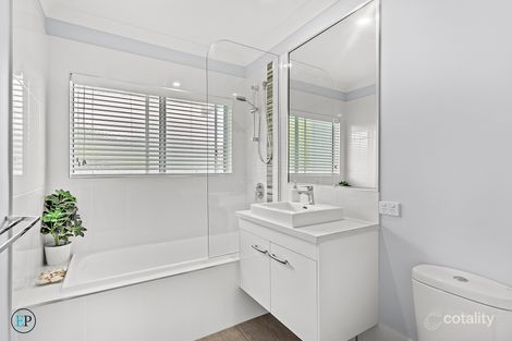 Property photo of 71 Country Road Cannonvale QLD 4802