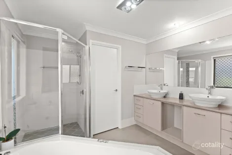 Property photo of 3 Carrybridge Close Warner QLD 4500