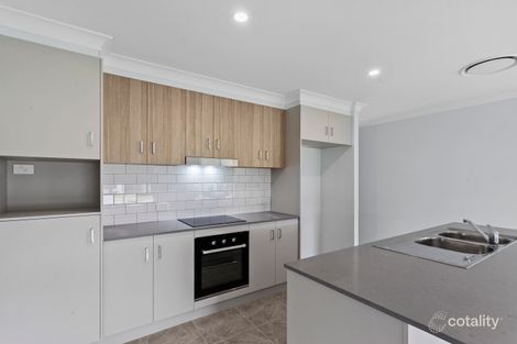 Property photo of 2 Shoalhaven Street Plainland QLD 4341