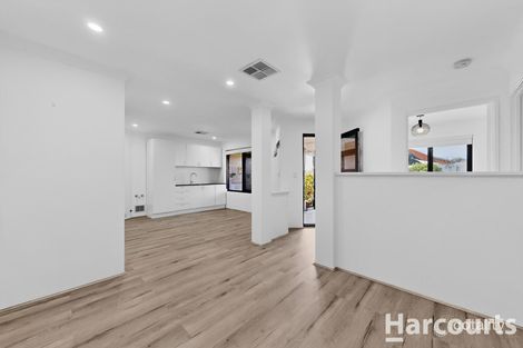 Property photo of 5 Bennevis Turn Kinross WA 6028