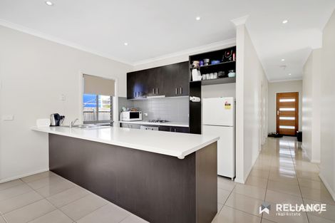 Property photo of 1/34 Finchley Park Crescent Tarneit VIC 3029