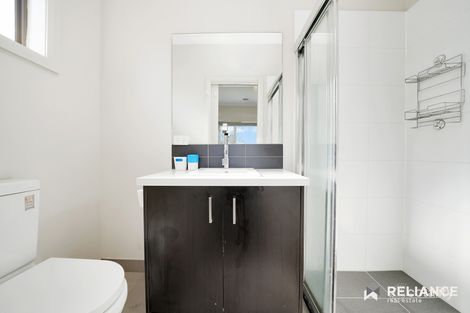 Property photo of 1/34 Finchley Park Crescent Tarneit VIC 3029