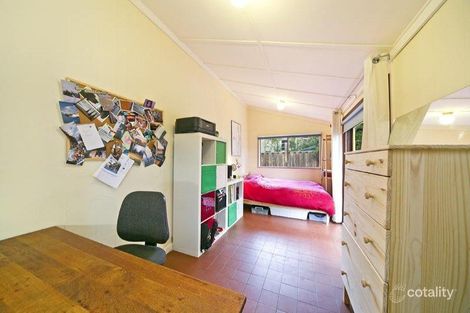 Property photo of 20 Oldham Crescent Hilton WA 6163