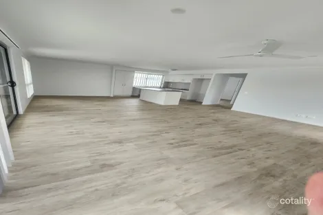 Property photo of 11 Yaringa Avenue Pialba QLD 4655