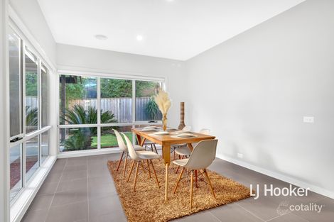 Property photo of 3 Irving Close Berwick VIC 3806