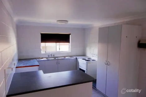 Property photo of 9/11 Vaughn Street West End QLD 4810