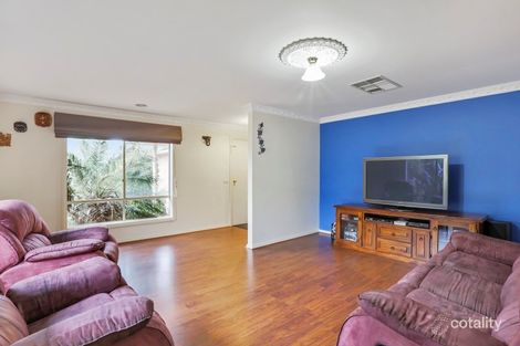 Property photo of 21 Osborn Grove Pakenham VIC 3810