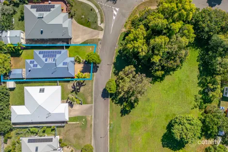 Property photo of 66 Minaret Way Mount Louisa QLD 4814