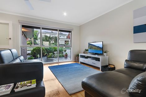 Property photo of 15 Fernhill Drive Highton VIC 3216