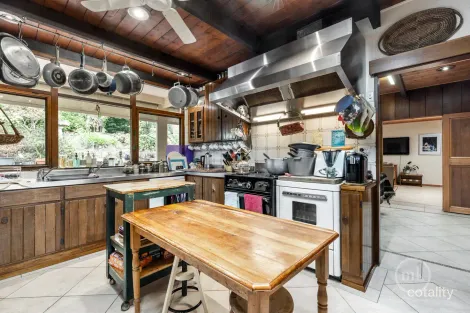 Property photo of 45 Sweeneys Lane Eltham VIC 3095
