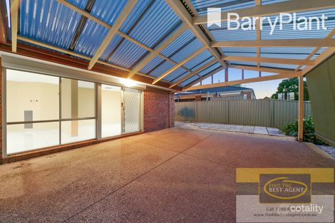 Property photo of 13 Hunt Club Boulevard Cranbourne East VIC 3977