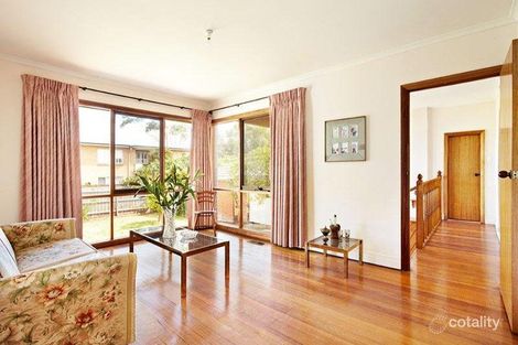 Property photo of 3 Mooltan Avenue St Kilda East VIC 3183