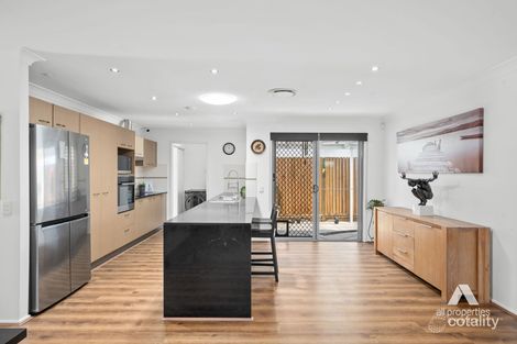Property photo of 11 Aquatic Street Berrinba QLD 4117