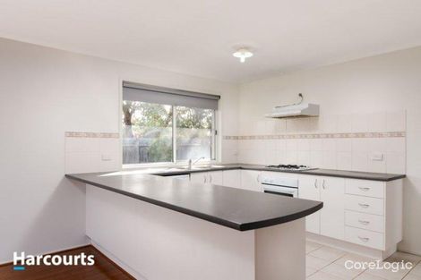 Property photo of 1 Ovata Place Cranbourne West VIC 3977