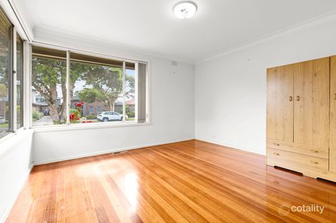 Property photo of 1 Yaralla Court Keysborough VIC 3173