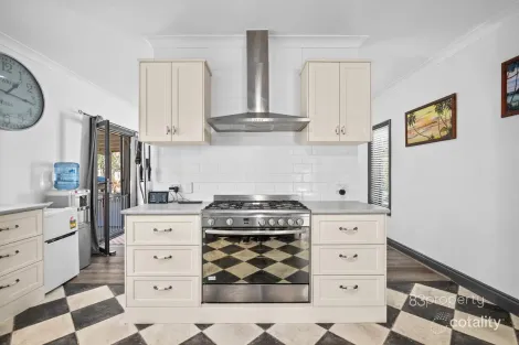 Property photo of 2 Bucknall Court Regency Downs QLD 4341