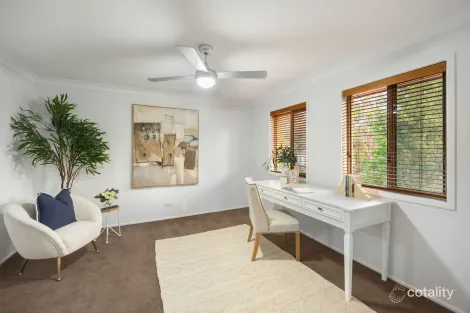 Property photo of 8 Bellthorpe Place Forest Lake QLD 4078