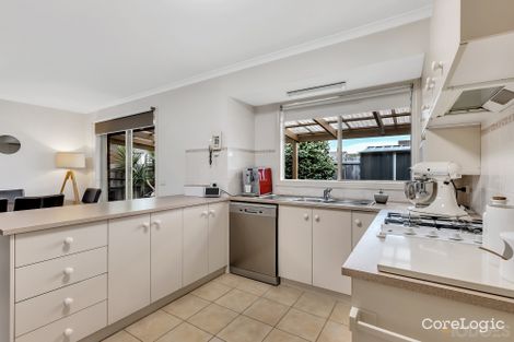Property photo of 2 Banksia Court Chelsea VIC 3196