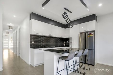Property photo of 23 Dahlia Crescent Mickleham VIC 3064