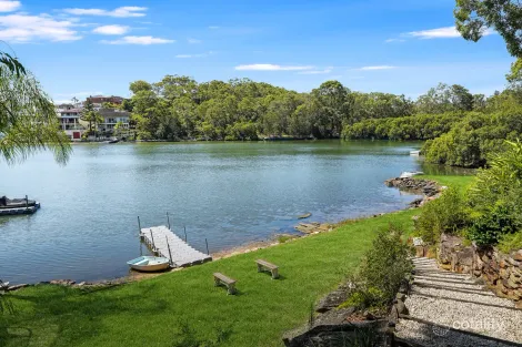 Property photo of 243 Connells Point Road Connells Point NSW 2221