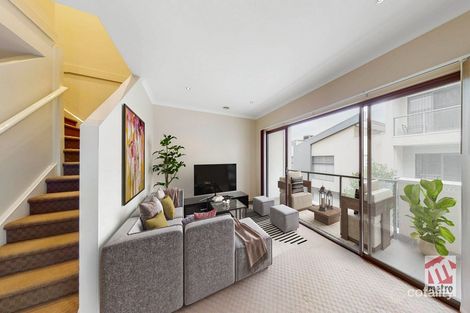 12/79 Lancefield Dr, Caroline Springs, VIC 3023