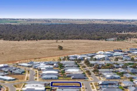 Property photo of 2 Seville Avenue Eynesbury VIC 3338