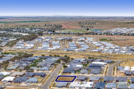 Property photo of 2 Seville Avenue Eynesbury VIC 3338