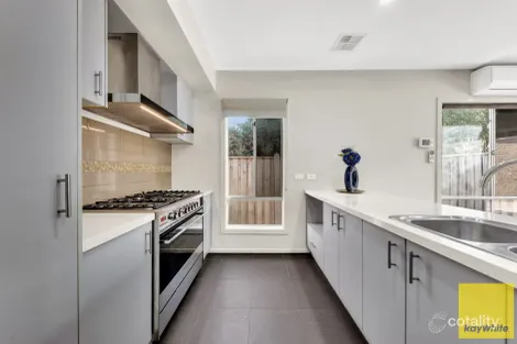 Property photo of 19 Tropic Circuit Point Cook VIC 3030