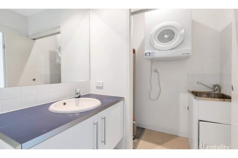 Property photo of 17/42 Scottsdale Drive Robina QLD 4226