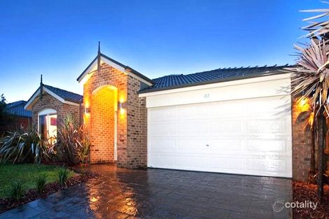 67 Sandalwood Dr, Pakenham, VIC 3810