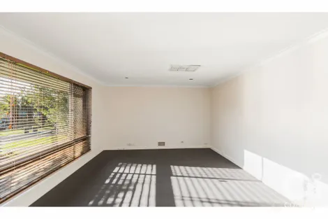 Property photo of 11 Crawford Road Orelia WA 6167