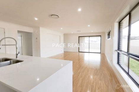 21 Tupman St, Spring Farm, NSW 2570