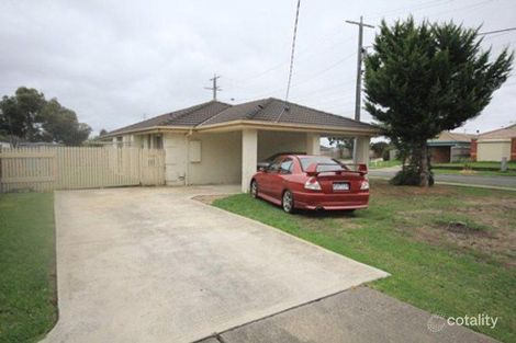 Property photo of 1 Joyce Street Cranbourne West VIC 3977