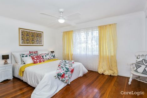 Property photo of 24 Ferguson Avenue Labrador QLD 4215