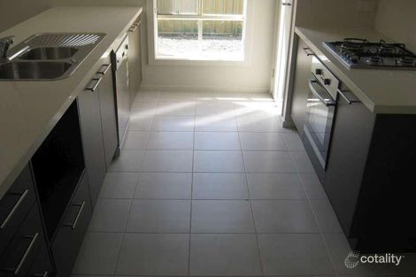 Property photo of 10 Pembury Way Wyndham Vale VIC 3024