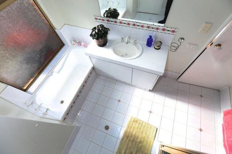 Property photo of 5 Brook Place Gosnells WA 6110