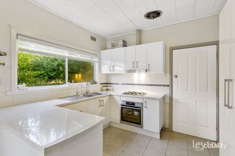 Property photo of 32 Leman Crescent Noble Park VIC 3174