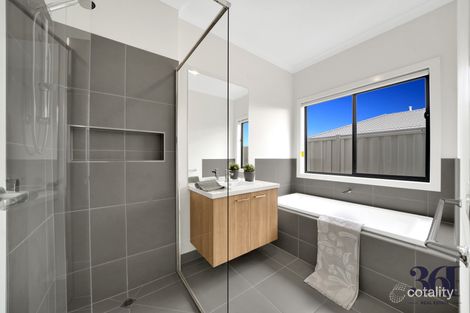 Property photo of 8 Kutjera Street Manor Lakes VIC 3024
